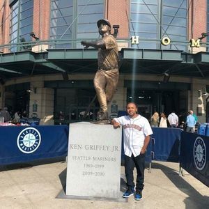 Meet your Posher, Dante